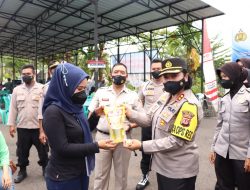 Peserta Vaksin di Polres Banjar Mendapat Minyak Goreng Gratis