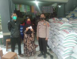 Polsek Cingambul Kawal Dan Pantau Penyaluran Dana Bantuan PKH
