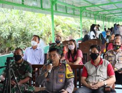 Wakapolres Majalengka Ikuti Zoom Meeting Pimpinan Wakapolda Jabar di Lokasi Vaksinasi PT Harapan Global Apparel