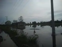 Warga Desa Lhok Iboh Baktiya Barat Meminta Inisiatif Pemerintah Untuk Membangun Saluran Pembuangan Bebas Banjir