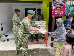 Sambut HUT KOSTRAD, Prajurit Yonif 321 Galuh Taruna Bagikan Sembako