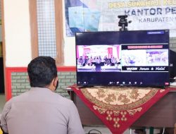 Kapolres Majalengka Ikuti Zoom Cloud Meetings Dengan Kapolda Jawa Barat Di Desa Sukahaji