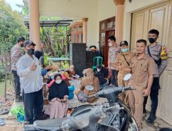 Door To Door, Kasubsi PIDM Humas Polres Majalengka Dampingi Nakes Untuk Vaksiansi Dosis 1,2 dan Booster