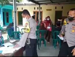 Gelar Serbuan Vaksinasi, Kapolsek Pangkur Jemput Warga Lansia