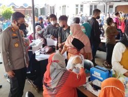 Kapolres Majalengka Pantau Langsung Gebyar Percepatan Vaksinasi di Kantor Kecamatan Cikijing