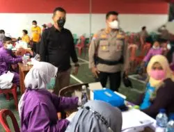 Kasat Narkoba : Hadir Dalam Gelaran Vaksinasi Presisi Polres Majalengka Berikan Motivasi Pada Masyarakat dan Nakes