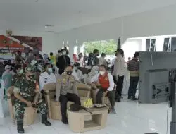 Kapolres Karawang Berikan Himbauan Patuhi Prokes Walaupun Sudah Divaksin