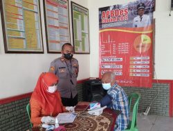 Waka Polsek Sukahaji Pimpin Pengamanan Dan Monitoring Vaksinasi Lansia