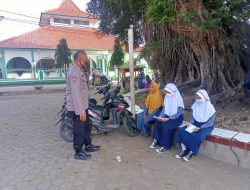Polsek Kasokandel Berikan Himbauan Kepada Masyarakat Agar Menggunakan Masker Saat Keluar Rumah