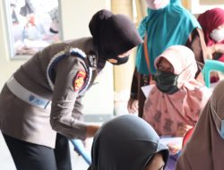 Polwan Polres Majalengka Ajak Masyarakat Rubah Pandemi Ke Endemi