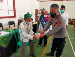 Kapolsek Pantau Langsung Bantuan Langsung Tunai