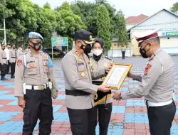 Upacara Korp Raport Kenaikan Pangkat Pengabdian Perwira Dan Pemberian Penghargaan Polres Majalengka