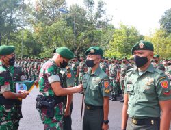 KENAIKAN PANGKAT SATU TINGKAT LEBIH TINGGI BAGI 21 PRAJURIT YONIF R 323/BP KOSTRAD