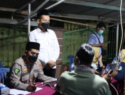 Kasat Narkoba Polres Majalengka Hadir Berikan Motivasi Pada Gelaran Vaksinasi Booster di Masjid Al – Hidayah