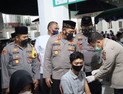 Kejar Target Vaksin Booster, Polres Majalengka Gelar Vaksinasi di Halaman Masjid Baitul Muttaqien
