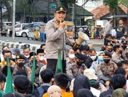 Terciptanya Kondusifitas, Kapolres Majalengka Berikan Pesan Positif Pada Mahasiswa Saat Unjuk Rasa