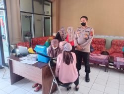 Hari Pertama Menjabat,Kapolsek Palasah IPTU Dadang Monitoring Vaksinasi Pastikan Berjalan Lancar