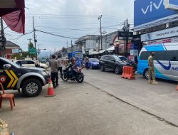 Menghadapi Arus Mudik Lebaran 2022, Polisi Melakukan Pengaturan Lalu Lintas di Pos Gatur Pasar Talaga