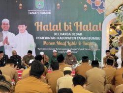 Pemkab Tanbu Halal bi Halal bersama Bupati, Staff, SKPD diMesjid Agung Nurussalam