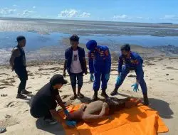 Unit Identifikasi Satreskrim Polres Beltim Olah TKP Penemuan Mayat di Pantai Mudong Manggar