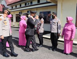 Kapolres Beltim Melepas Purna Bakti AKP Suseno Joko Waluyo Dengan Upacara Pedang Pora