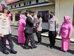 Kapolres Beltim Melepas Purna Bakti AKP Suseno Joko Waluyo Dengan Upacara Pedang Pora