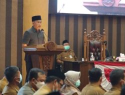 Sekda H.Ambo Wakili Bupati Sampaikan Jawaban di Paripurna DPRD Tanah Bumbu