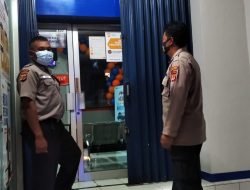 Jaga Kamtibmas Pada Malam Hari, Polsek Cigasong Laksanakan Patroli