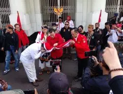 Memperingati Hari lahirnya Pancasila Masyarakat Jawa Barat Penuhi Gedung Asia Afrika 