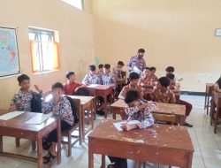 Dalam Rangka HUT Bhayangkara Ke 76, Polisi Ajak Anak Sekolah Dasar Ikuti Lomba Menulis Surat Untuk Kapolri