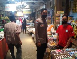 Sambangi Pasar Tradisional, Bhabinkamtibmas Polsek Talaga Berikan Rasa Aman Terhadap Masyarakat