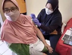 Genjot Target Polres Purwakarta Tetap Exist Berikan Pelayanan Vaksinasi Booster