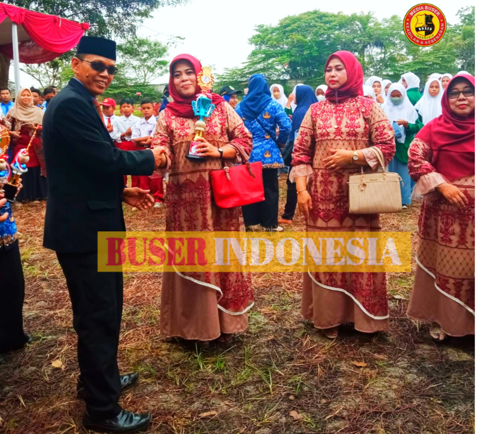 Pkk Desa Sukabudi Juara 1 Lomba Gerak Jalan Antar Desa Sekecamatan