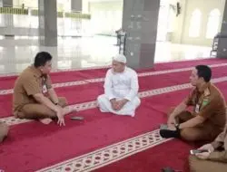 Diskominfo SP Tanbu Ardiansyah bersama Staff Monitoring 1 Masjid 1 Desa di Kec.Satui