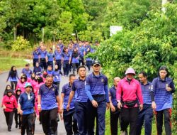 Personil Polres Bangka Dan Bhayangkari Lakukan Olahraga