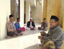 Kanit Binmas Polsek Cingambul Sambang Dialogis Dengan Toga di Desa Maniis