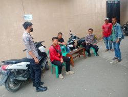 Sampaikan Himbauan Kamtibmas,Bhabinkamtibmas Polsek Cikijing Sambangi Warga