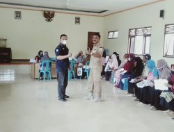 603 KPM Desa Jatisari Antusias Rela Mengantri untuk Dapatkan BLT-BBM