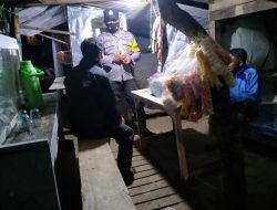 Meskipun Malam Hari, Polsek Malausma Terus Edukasi Prokes Pada Warga Binaanya