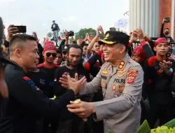 Usai Unjuk Rasa, Polres Majalengka, TNI, Pendemo dan Instansi Terkait Beri Kejutan HUT Pelopor Brimob Ke 63