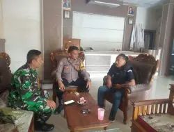 Pererat Silaturahmi Kamtibmas,Bhabinkamtibmas Bersama Babinsa Laksanakan Giat Sambang Warga