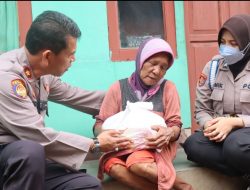 Berpenghasilan Sebagai Buruh Pembuat Bata Merah, Begini Kondisi Ibu Cicih