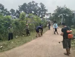 Kerja Bakti Warga kampung Lubang Buaya RT 007/003  Desa Cijengkol Kec. Setu