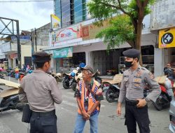 Satuan Samapta Polres Banjar Polda Jabar Melaksanakan Patroli Dialogis Di lokasi Parkir Yogya Dept Store