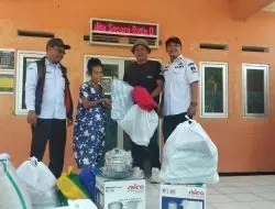 Karang Taruna Desa Sindanggalih Kecamatan Cimanggung Berikan Bantuan Korban Kebakaran