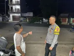 Sambang Warga, Bhabinkamtibmas Polsek Dawuan Sampaikan Pesan Dan Himbauan Kamtibmas