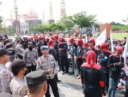 Berlangsung Damai, Polres Majalengka Lakukan Pengamanan Unjuk Rasa PC SPAI FSPMI Kabupaten Majalengka
