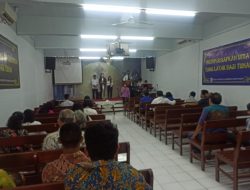 Polsek Banjar Polres Banjar Lakukan Pengamanan di Gereja Saat Kebaktian