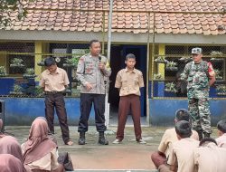 Bhabinkamtibmas Polsek Banjar Adakan Binluh Kepada Siswa SMPN 6