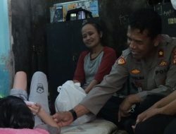 Merawat Anaknya yang Disabilitas, Seorang Ibu Tetap Semangat Merawat Anaknya